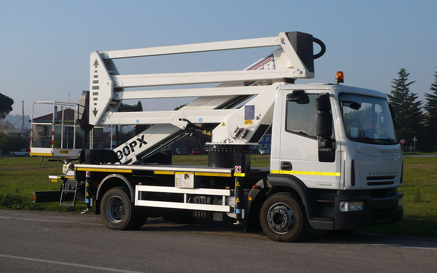 Foto plošiny E290PX, podvozek Iveco